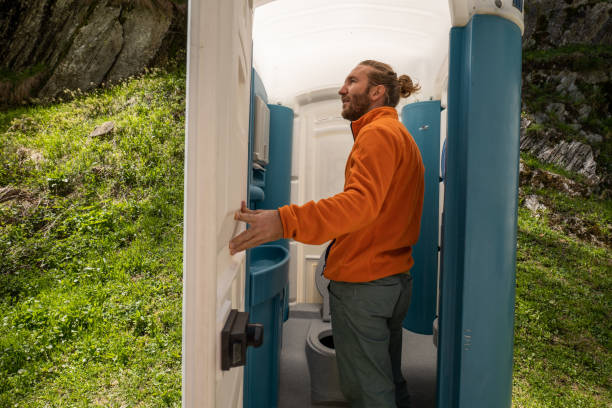 Best Luxury portable toilet rental  in Moorefield, WV