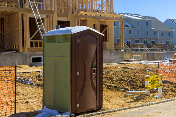 Portable Toilet Options We Offer in Moorefield, WV